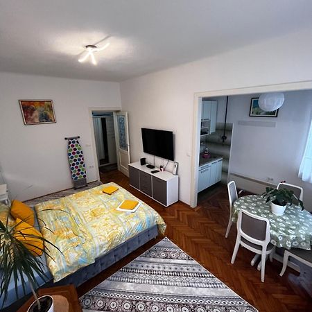 Nina Apartment 塞拉耶佛 外观 照片