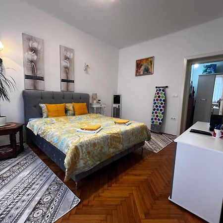 Nina Apartment 塞拉耶佛 外观 照片