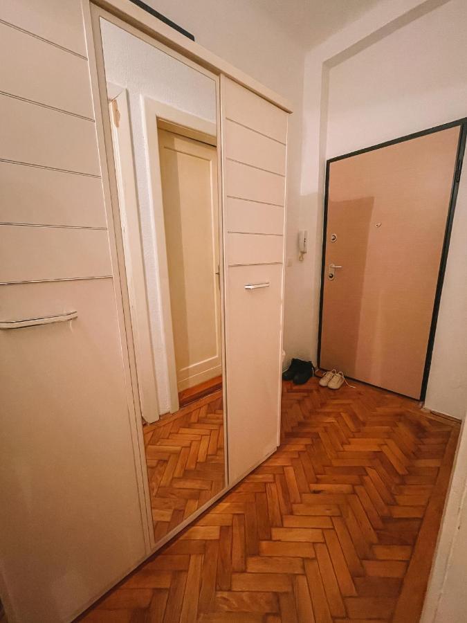Nina Apartment 塞拉耶佛 外观 照片